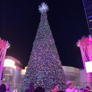 Meet your Posher, Jc